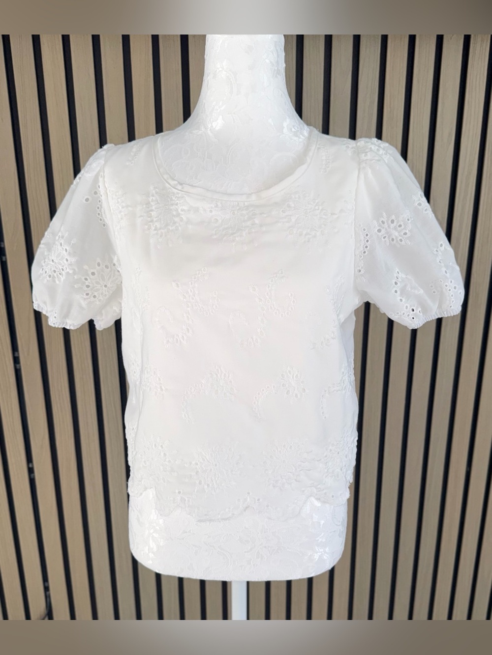 SHEIN White Eyelet Puff Sleeve Blouse